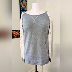 Maurices gray & white raglan sweatshirt med.